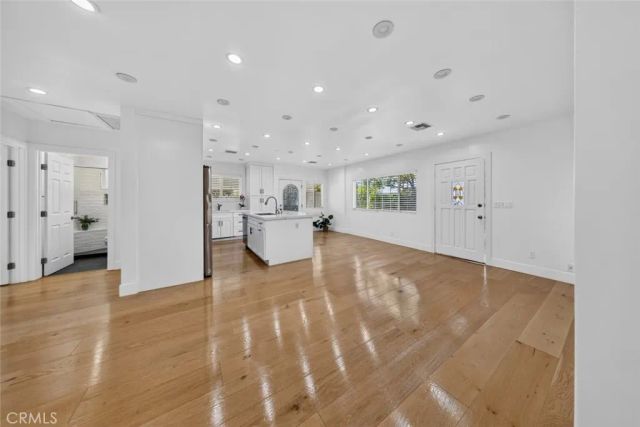 7502 Farmdale Avenue, North Hollywood, CA 91605