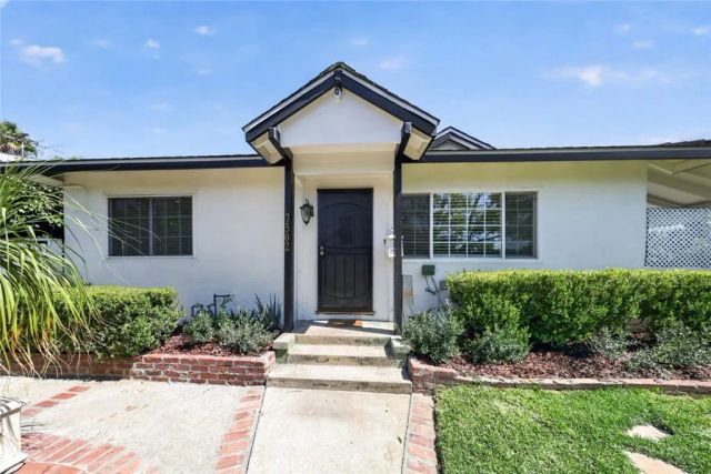 7502 Farmdale Avenue, North Hollywood, CA 91605