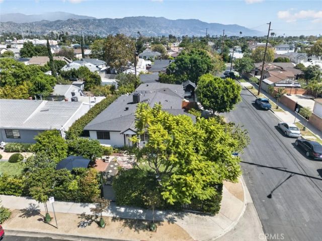 7502 Farmdale Avenue, North Hollywood, CA 91605