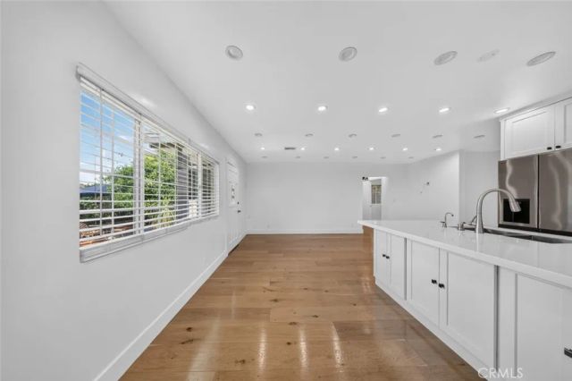 7502 Farmdale Avenue, North Hollywood, CA 91605