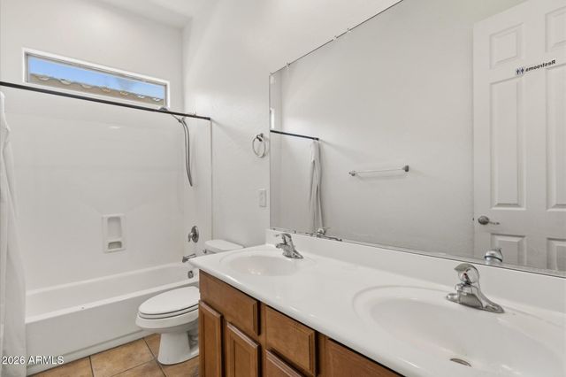 6229 S Moccasin Trail, Gilbert, AZ 85298