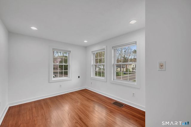 61 Water Street, Glastonbury, CT 06073