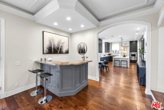 25527 Hamilton Court, Calabasas, CA 91302