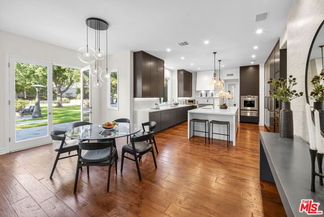 25527 Hamilton Court, Calabasas, CA 91302