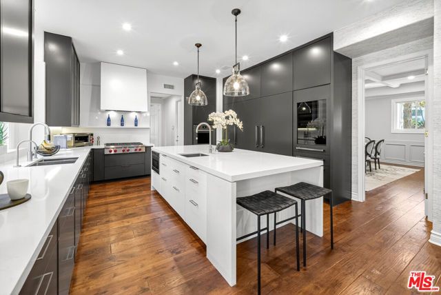 25527 Hamilton Court, Calabasas, CA 91302