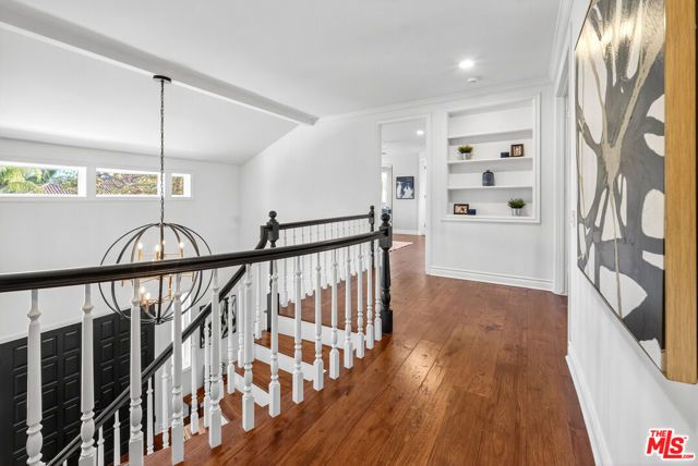 25527 Hamilton Court, Calabasas, CA 91302