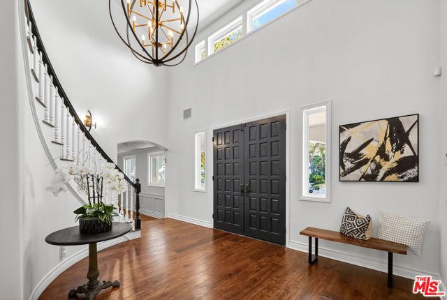 25527 Hamilton Court, Calabasas, CA 91302