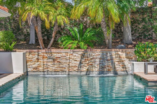25527 Hamilton Court, Calabasas, CA 91302