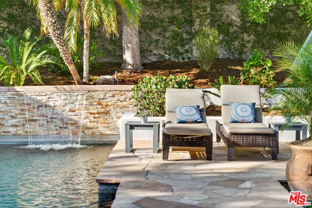 25527 Hamilton Court, Calabasas, CA 91302