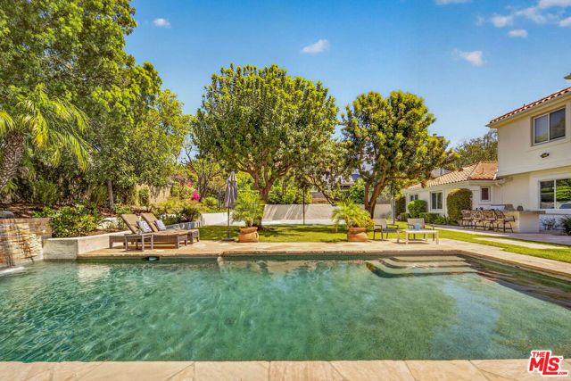 25527 Hamilton Court, Calabasas, CA 91302
