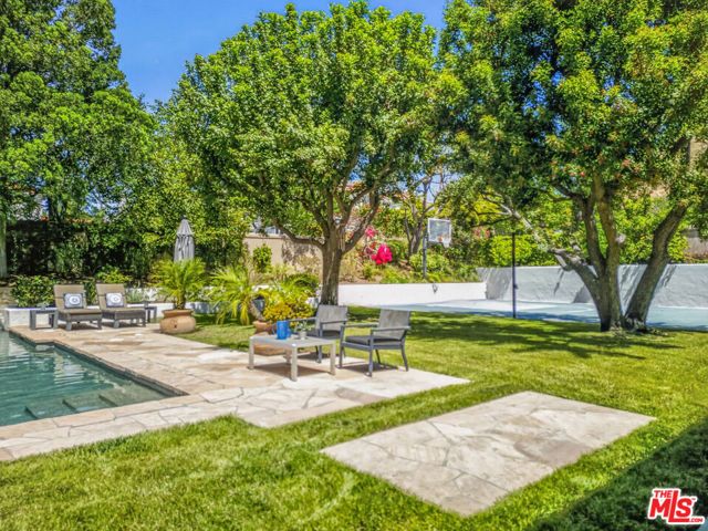 25527 Hamilton Court, Calabasas, CA 91302