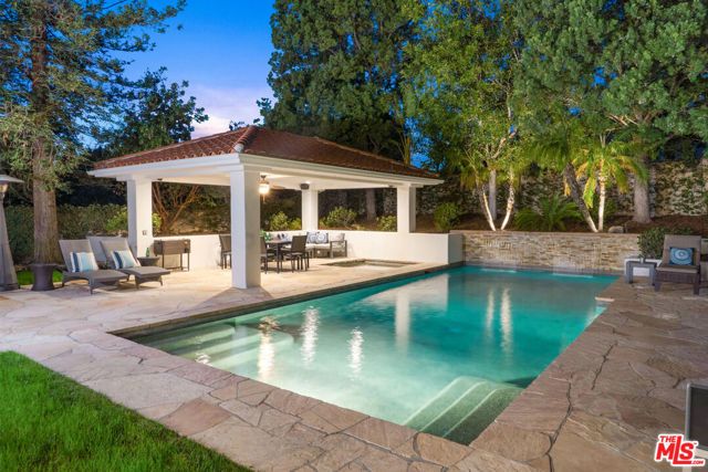 25527 Hamilton Court, Calabasas, CA 91302