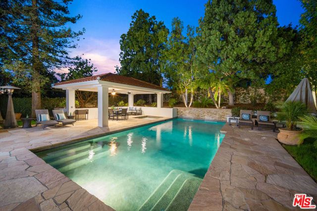 25527 Hamilton Court, Calabasas, CA 91302