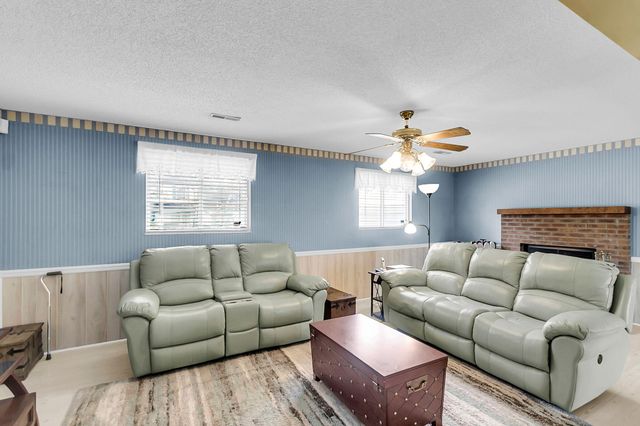 4906 Amberwood Lane, North Charleston, SC 29418