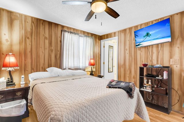 4906 Amberwood Lane, North Charleston, SC 29418