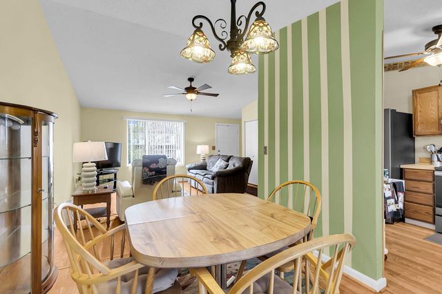 4906 Amberwood Lane, North Charleston, SC 29418