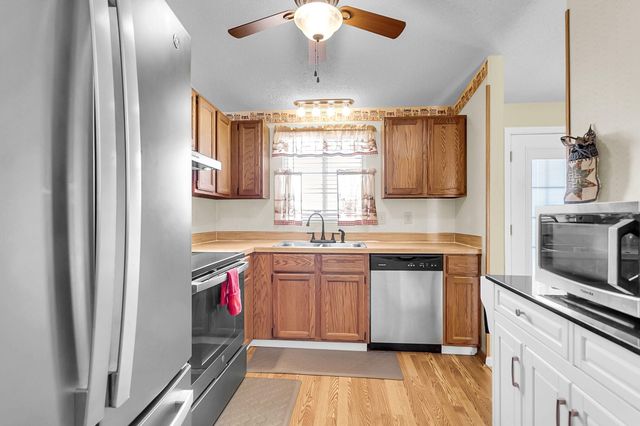 4906 Amberwood Lane, North Charleston, SC 29418