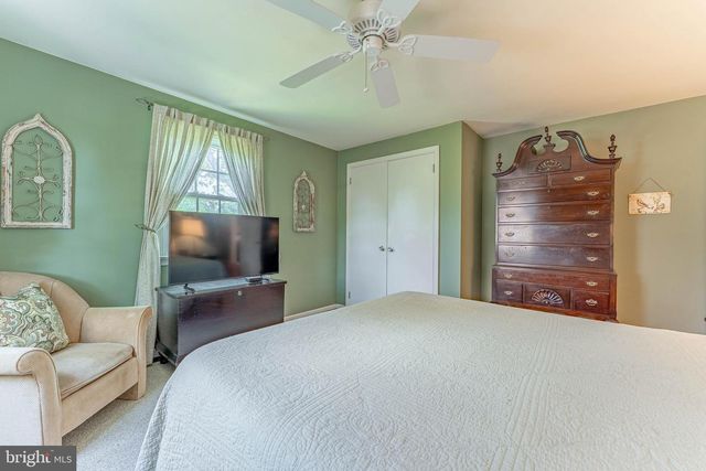 84 N SPRING LN, Phoenixville, PA 19460