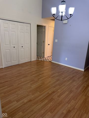 3920 Peppertree Lane, Columbus, IN 47203