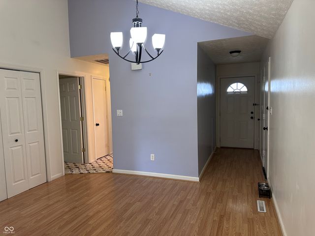 3920 Peppertree Lane, Columbus, IN 47203