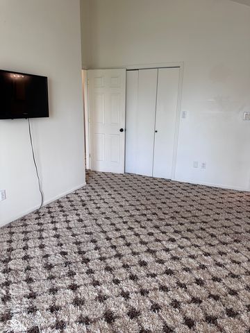 3920 Peppertree Lane, Columbus, IN 47203