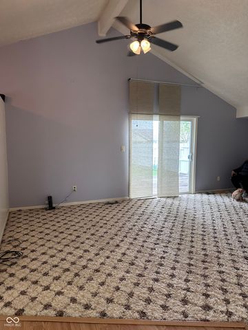 3920 Peppertree Lane, Columbus, IN 47203