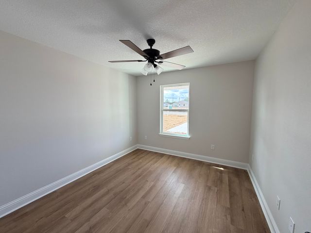 5433 Bayleaf Drive, Crestview, FL 32539