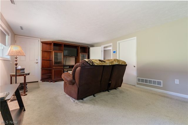 5732 Benjamin Street SW, Canton, OH 44706