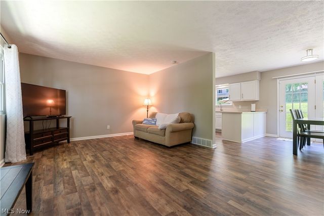 5732 Benjamin Street SW, Canton, OH 44706