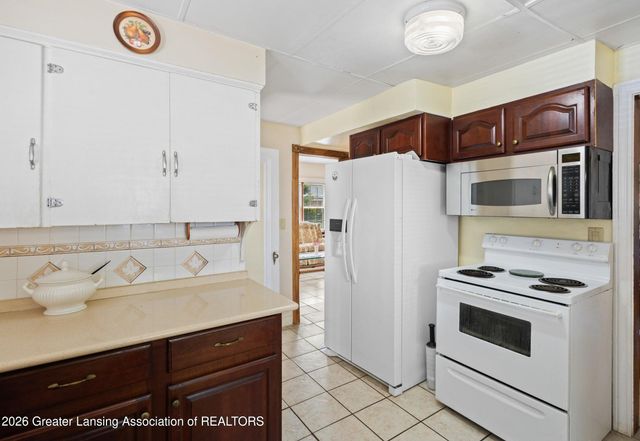 525 E Mount Hope Avenue, Lansing, MI 48910