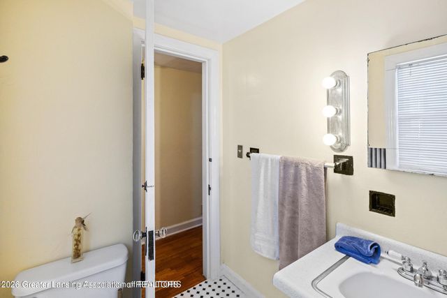 525 E Mount Hope Avenue, Lansing, MI 48910