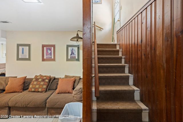 525 E Mount Hope Avenue, Lansing, MI 48910