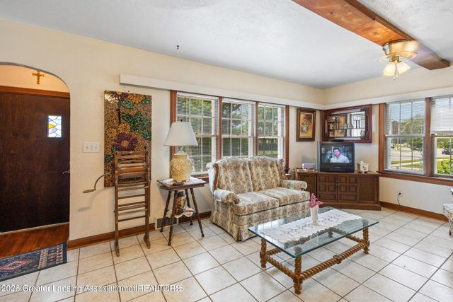525 E Mount Hope Avenue, Lansing, MI 48910