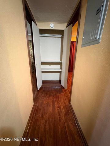 6044 SABRE Drive, Jacksonville, FL 32244