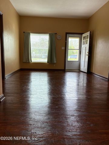 6044 SABRE Drive, Jacksonville, FL 32244