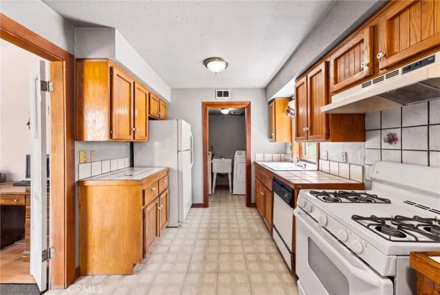 108 S Buena Vista, Redlands, CA 92373