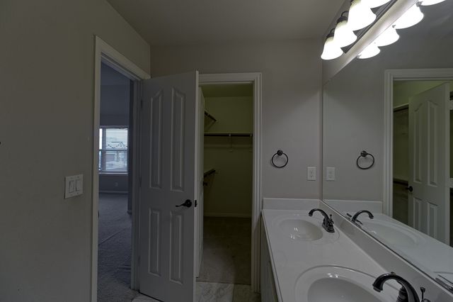 1952 Knoxbridge Road, Forney, TX 75126