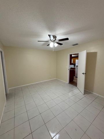 4451 NW 43rd Court, Lauderdale Lakes, FL 33319