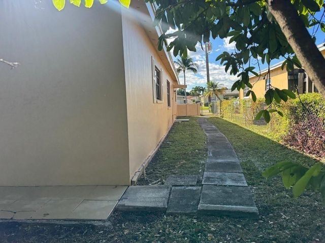 4451 NW 43rd Court, Lauderdale Lakes, FL 33319