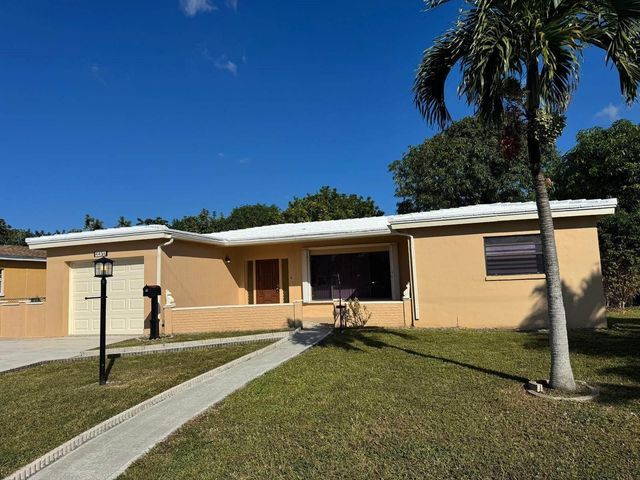 4451 NW 43rd Court, Lauderdale Lakes, FL 33319