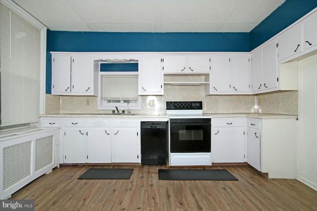 133 W MARKET ST, Jonestown, PA 17038