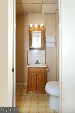 133 W MARKET ST, Jonestown, PA 17038