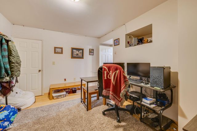 468 Old Embreeville Road, Jonesborough, TN 37659