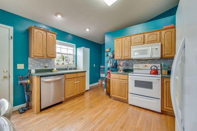 468 Old Embreeville Road, Jonesborough, TN 37659