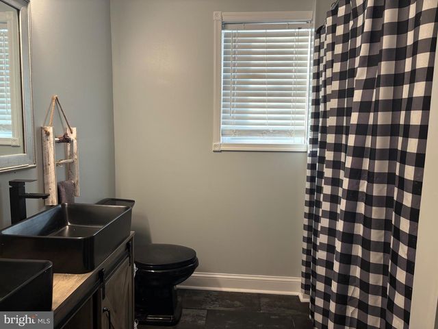 7051 GREENBANK RD, Baltimore, MD 21220