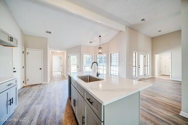 177 S Fork Dr Cove, Senatobia, MS 38668
