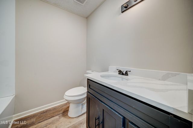177 S Fork Dr Cove, Senatobia, MS 38668