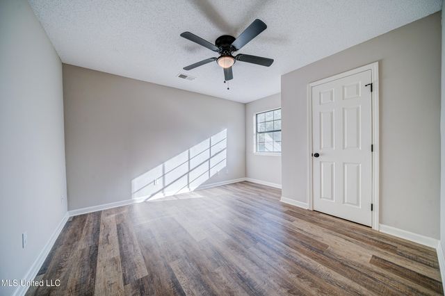177 S Fork Dr Cove, Senatobia, MS 38668