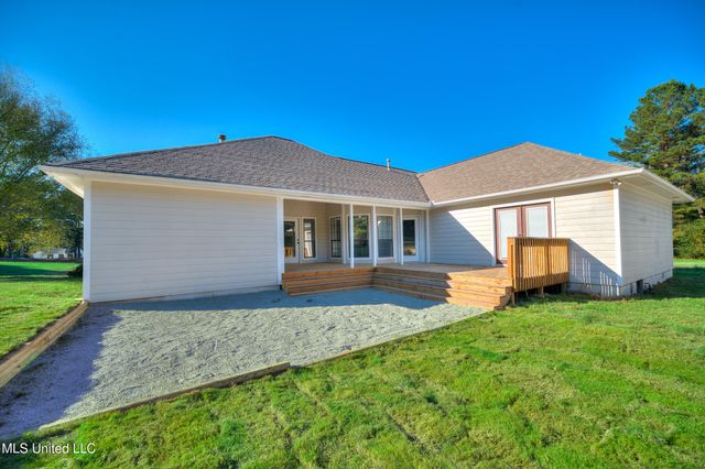177 S Fork Dr Cove, Senatobia, MS 38668