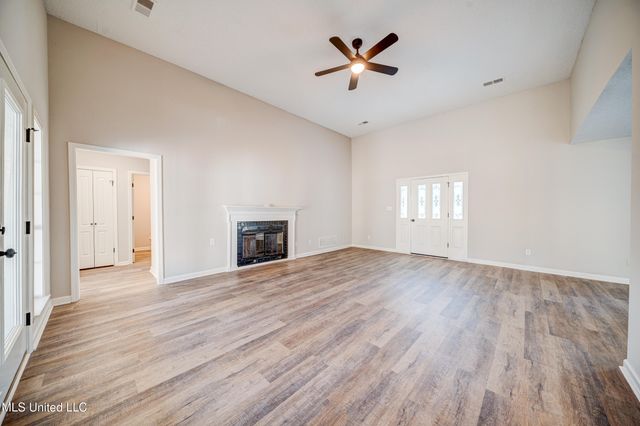 177 S Fork Dr Cove, Senatobia, MS 38668